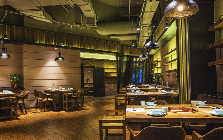 飲食店 BARの様子